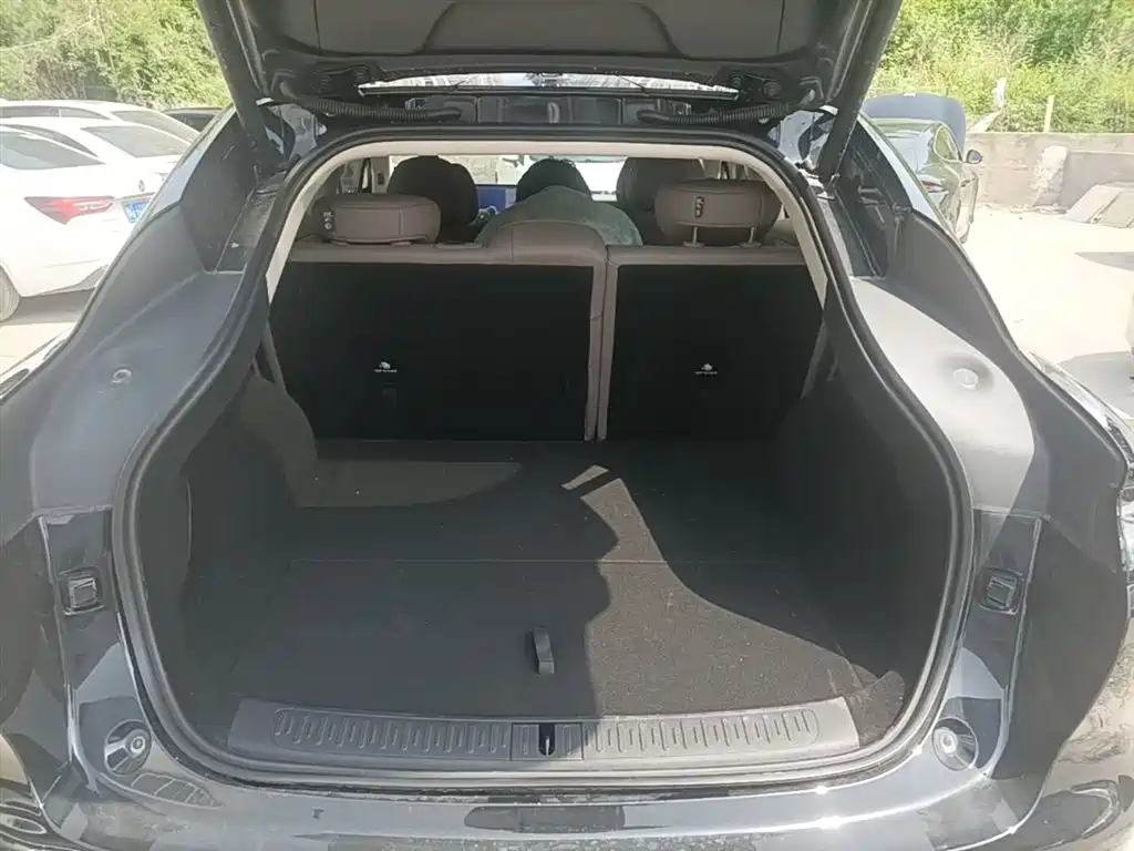 Zhiji LS6 2026 extended range 66 Max+ купить на сайте DeffCars