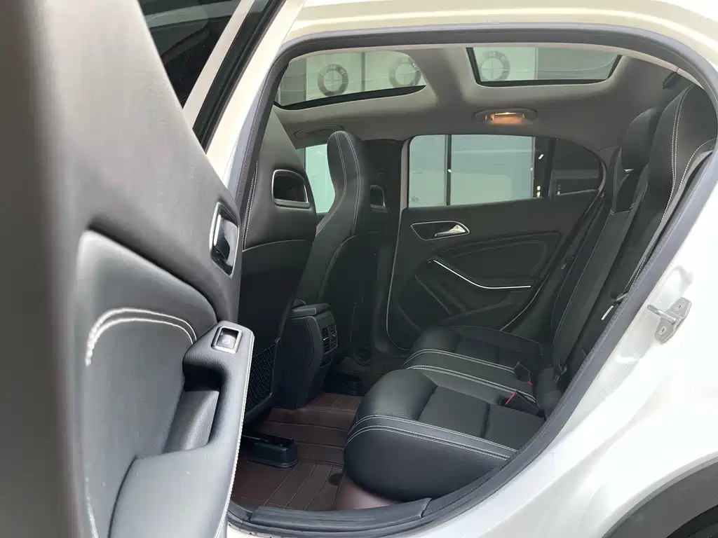 Mercedes-Benz GLA 2018 GLA 220 4MATIC sports model купить на сайте DeffCars