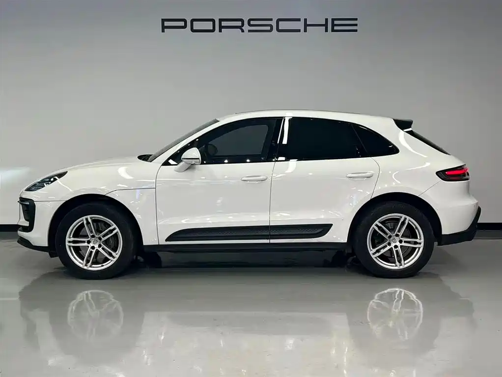Macan 2023 Macan 2.0T купить на сайте DeffCars
