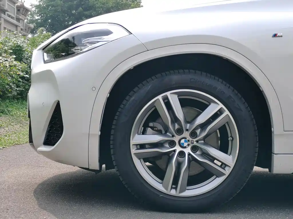 BMW X2 2020款 sDrive25i 领先型M运动套装 купить на сайте DeffCars