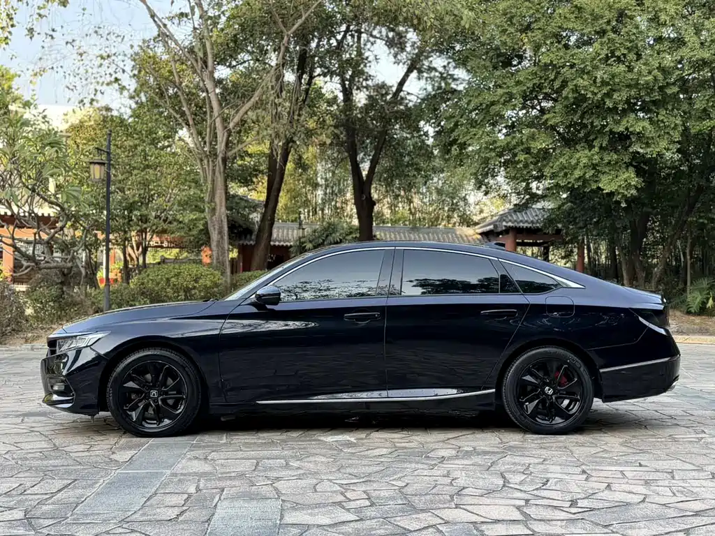Accord 2021 260TURBO Luxury Starry Sky Limited Edition купить на сайте DeffCars