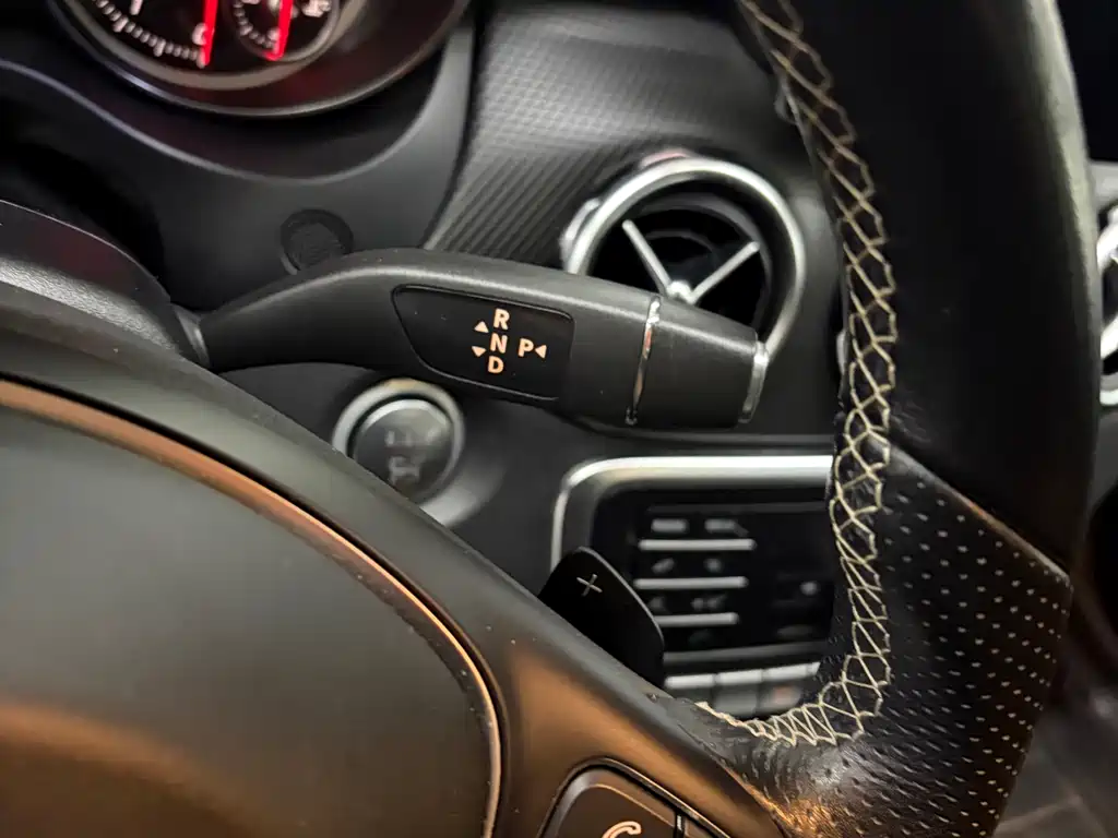 Mercedes-Benz GLA 2018 GLA 200 Fashion Model купить на сайте DeffCars
