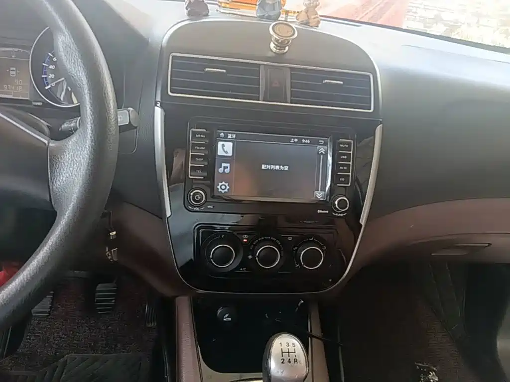 Jingyi X5 (Forthing Joyear) 2016 1.6L manual luxury model купить на сайте DeffCars