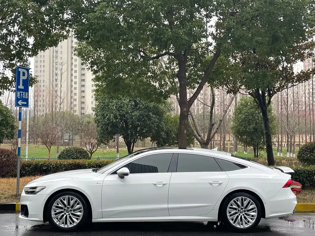 Audi A7 2020 45 TFSI Premium Selection купить на сайте DeffCars