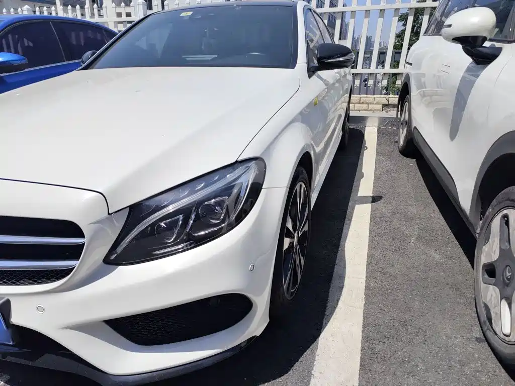 Mercedes C-Class 2015 C 200 Sports Edition 4MATIC купить на сайте DeffCars