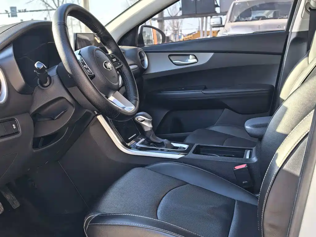 Kia K3 2019 1.5L CVT Comfort Edition купить на сайте DeffCars