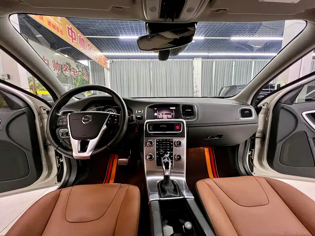 Volvo S60 2019 S60L T3 Smart Edition купить на сайте DeffCars
