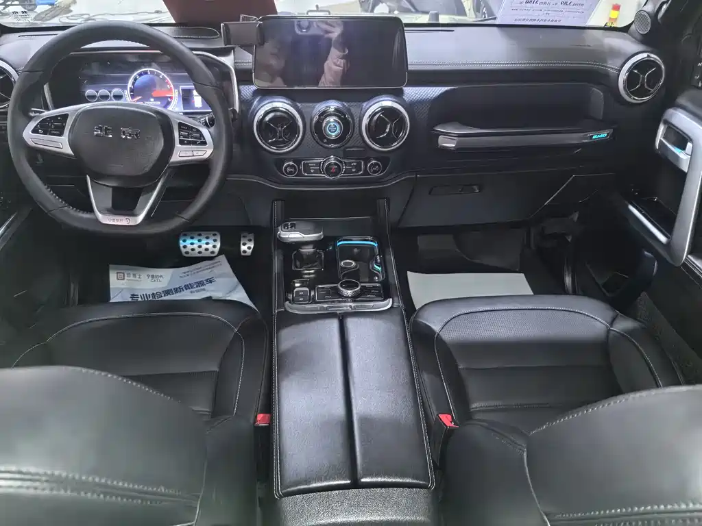 Beijing Off-Road BJ40 2023 2.0D Automatic Four-wheel Drive Blade Hero Edition Knight Type купить на сайте DeffCars