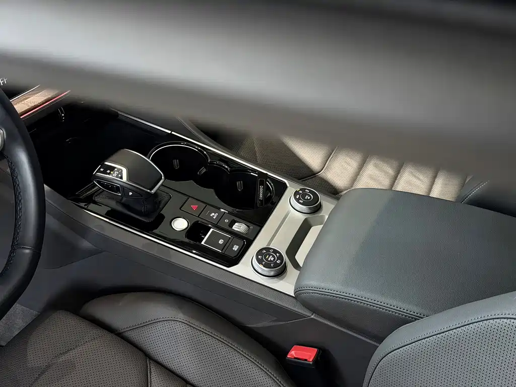 Touareg 2022 3.0TSI Ruixiang Edition Obsidian Sports Package купить на сайте DeffCars