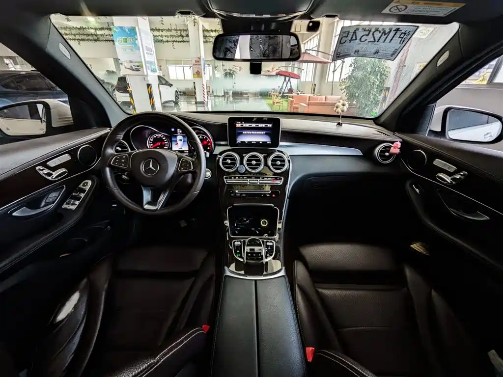 Mercedes-Benz GLC 2018 GLC 260 4MATIC luxury model купить на сайте DeffCars