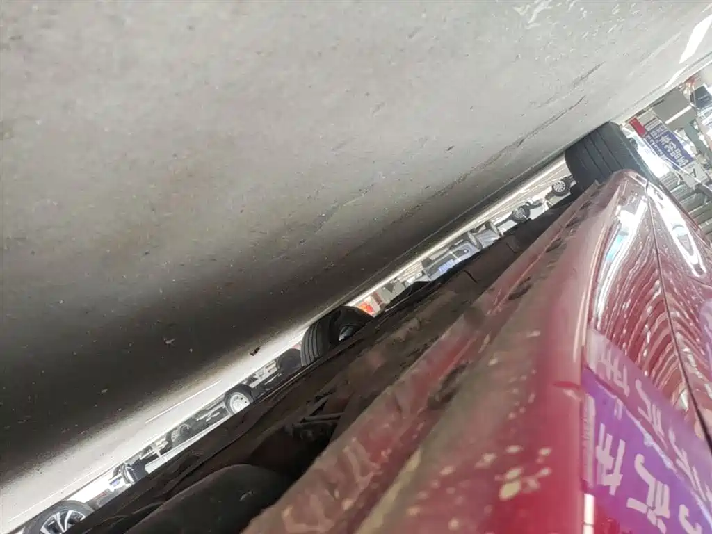Roewe i5 2021 1.5L CVT Diamond Edition купить на сайте DeffCars