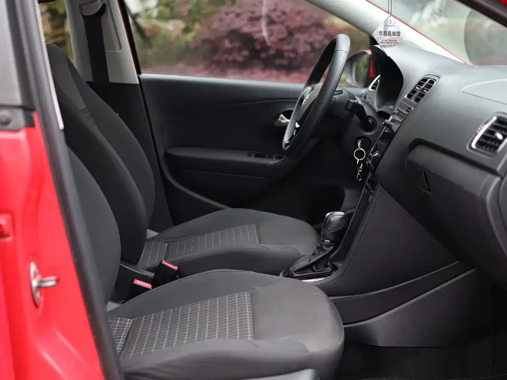 Polo 2018 1.5L automatic safety model купить на сайте DeffCars