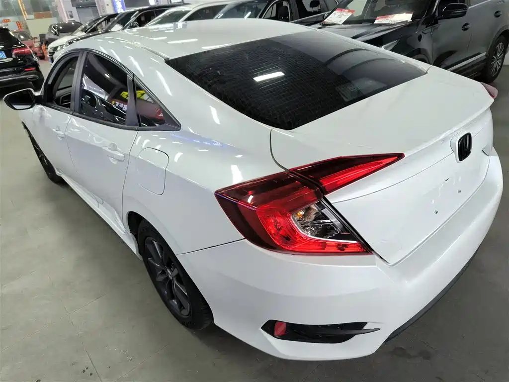 Civic 2019 220TURBO CVT Dynamic Edition National VI купить на сайте DeffCars