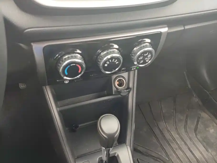 YARiS L 2020 1.5L CVT leading version купить на сайте DeffCars