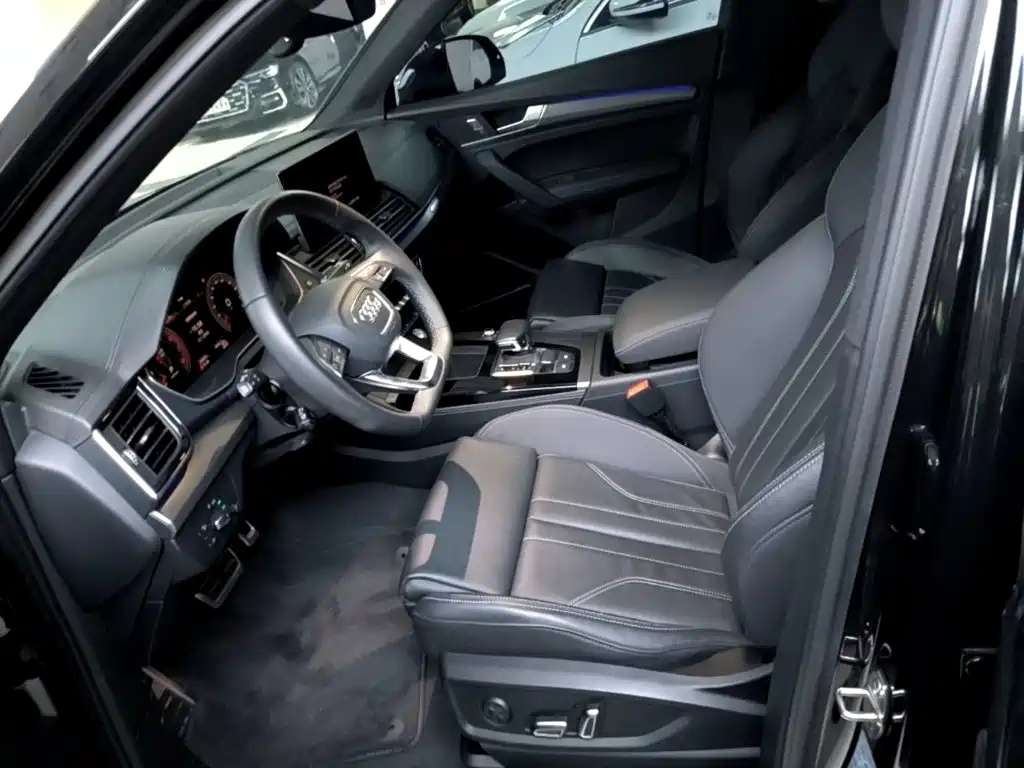Audi Q5L 2023 40T luxury and dynamic model купить на сайте DeffCars