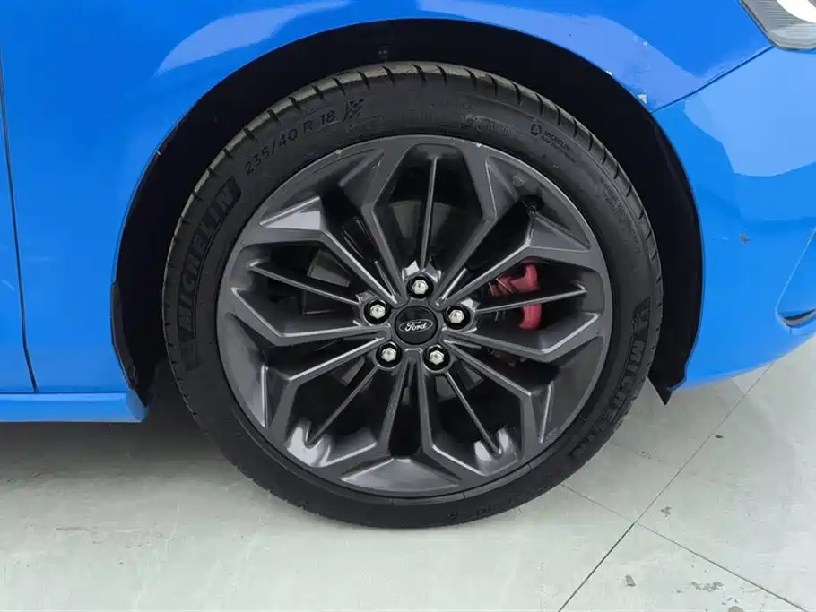 Focus 2022 Sedan EcoBoost 180 Automatic ST Line купить на сайте DeffCars