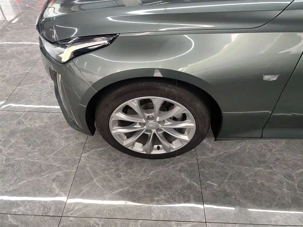 Cadillac CT5 2021 facelift 28T luxury model купить на сайте DeffCars