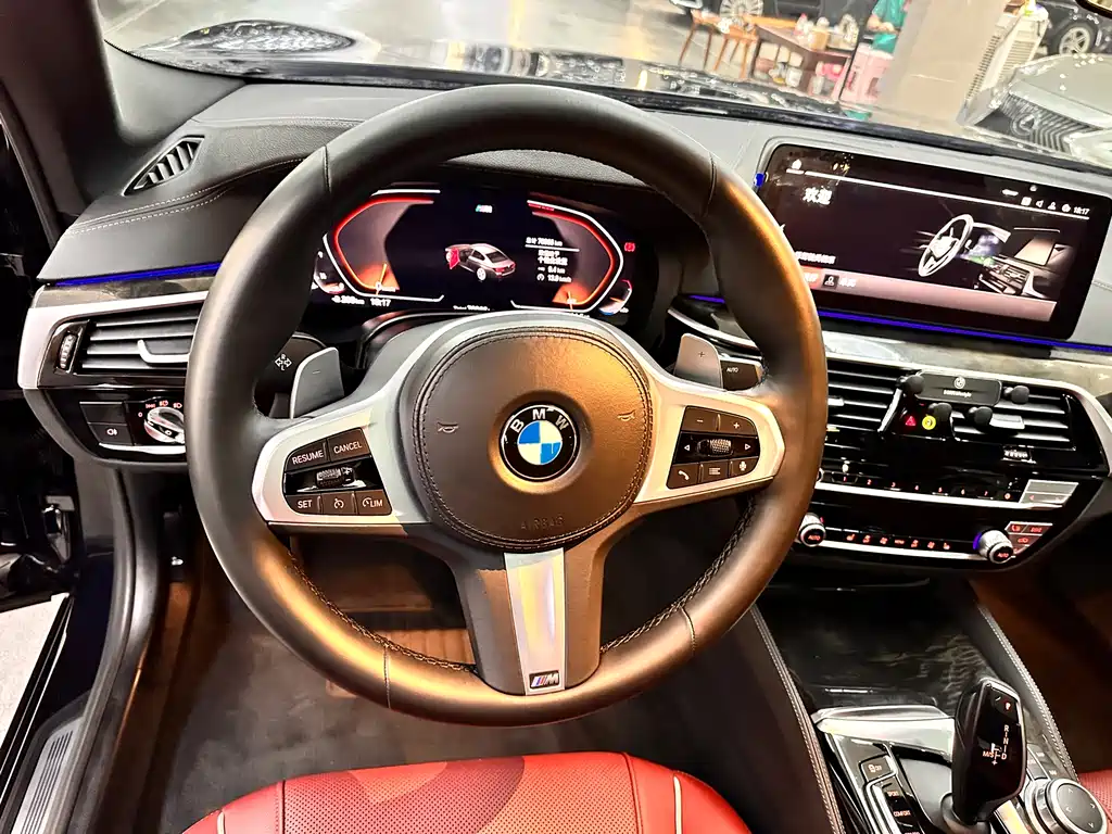 BMW 5 Series 2022 facelift 530Li leading M sports package купить на сайте DeffCars