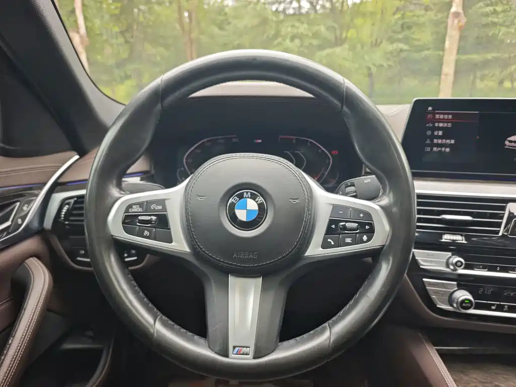BMW 5 Series 2020 525Li M Sports Package купить на сайте DeffCars