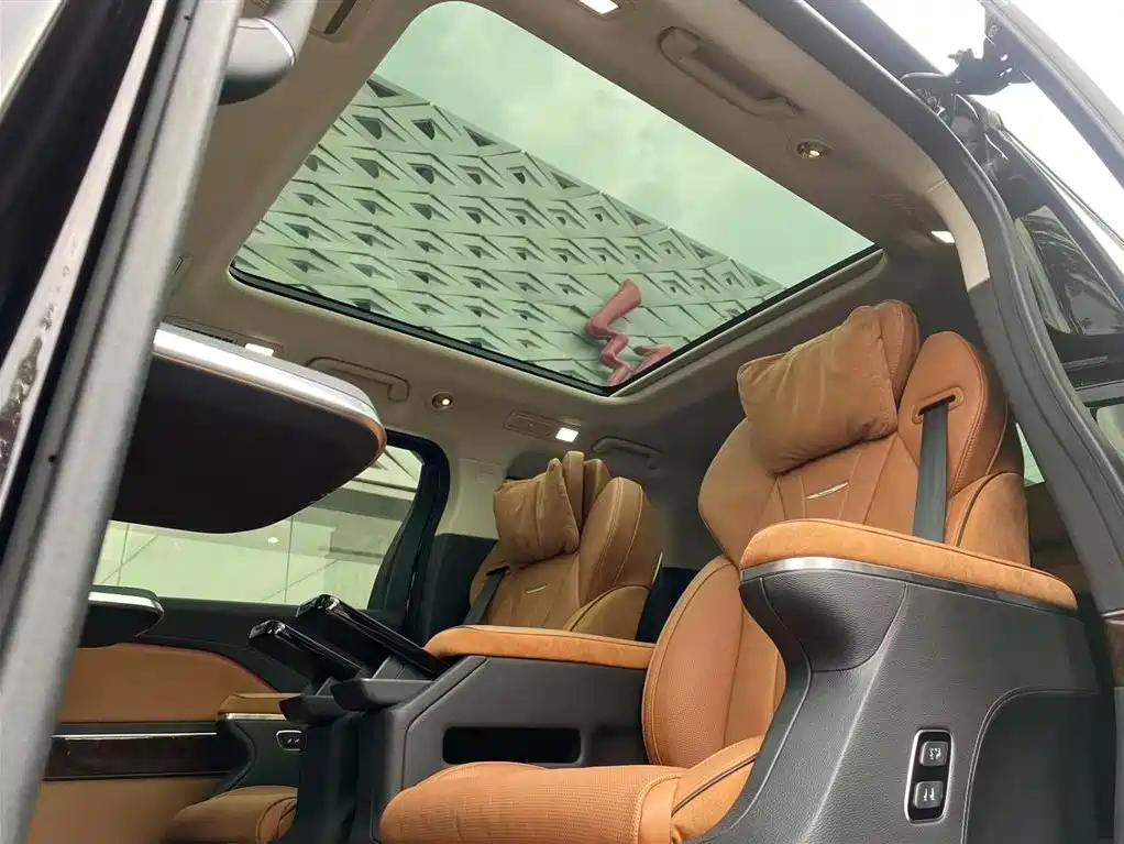 Hongqi HQ9 PHEV 2024 2.0T four-wheel drive luxury version купить на сайте DeffCars