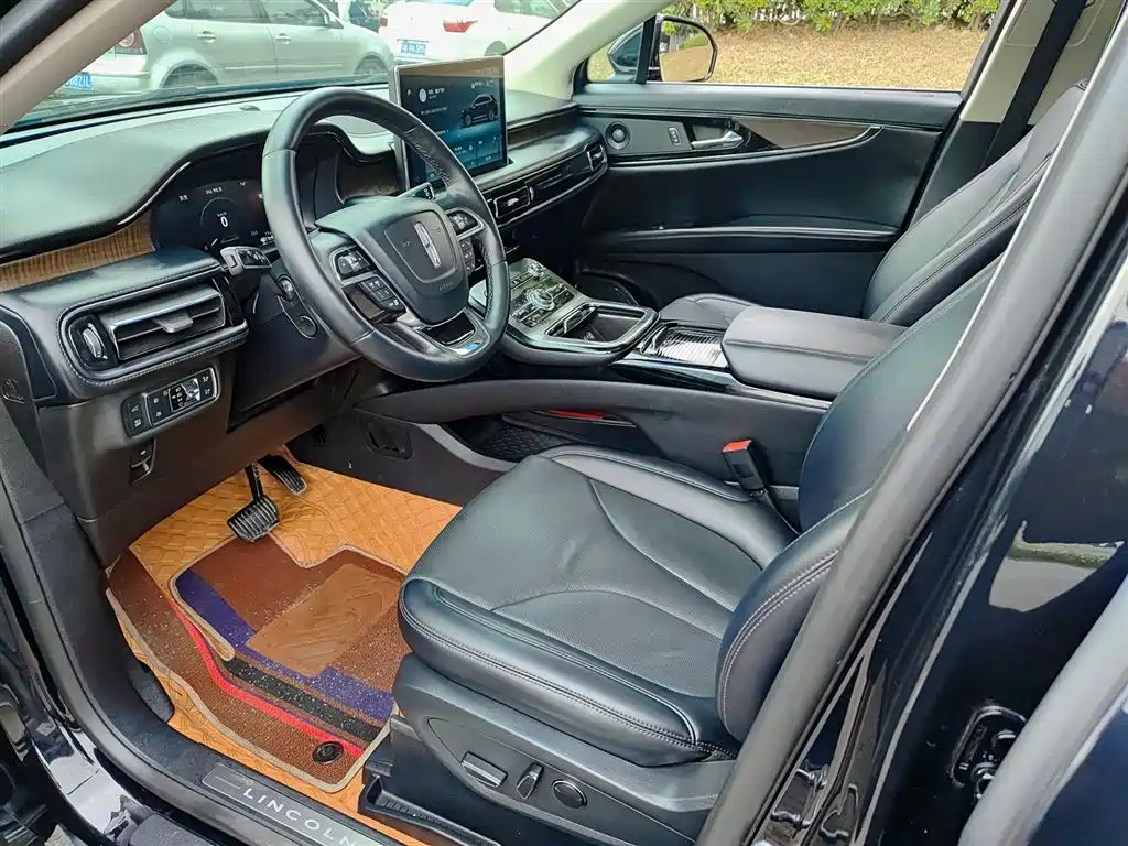 Voyager 2021 2.0T four-wheel drive elegant version купить на сайте DeffCars
