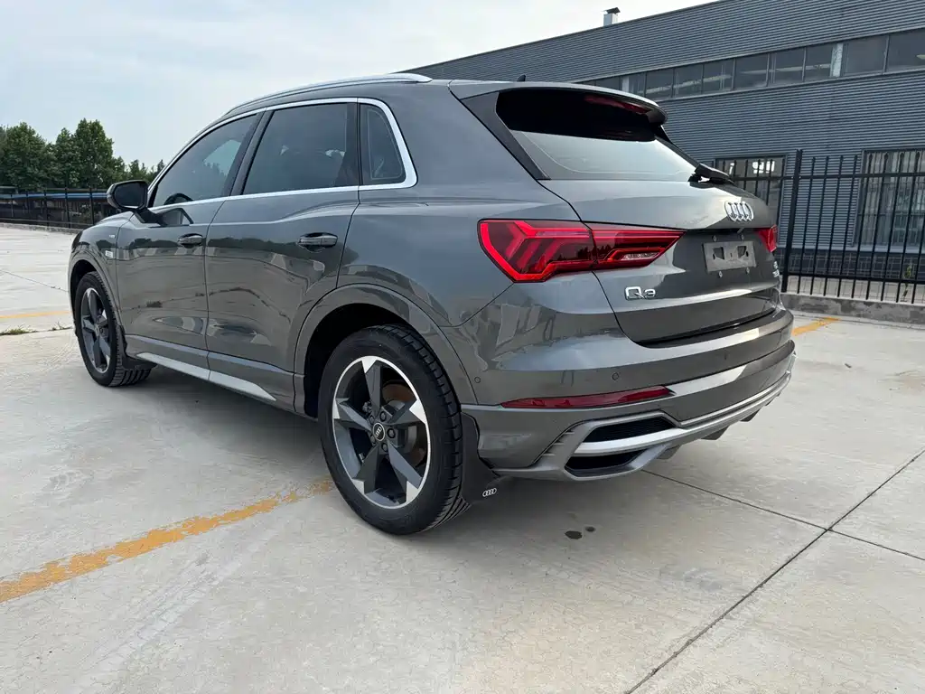 Audi Q3 2022 35 TFSI Fashion Dynamic купить на сайте DeffCars