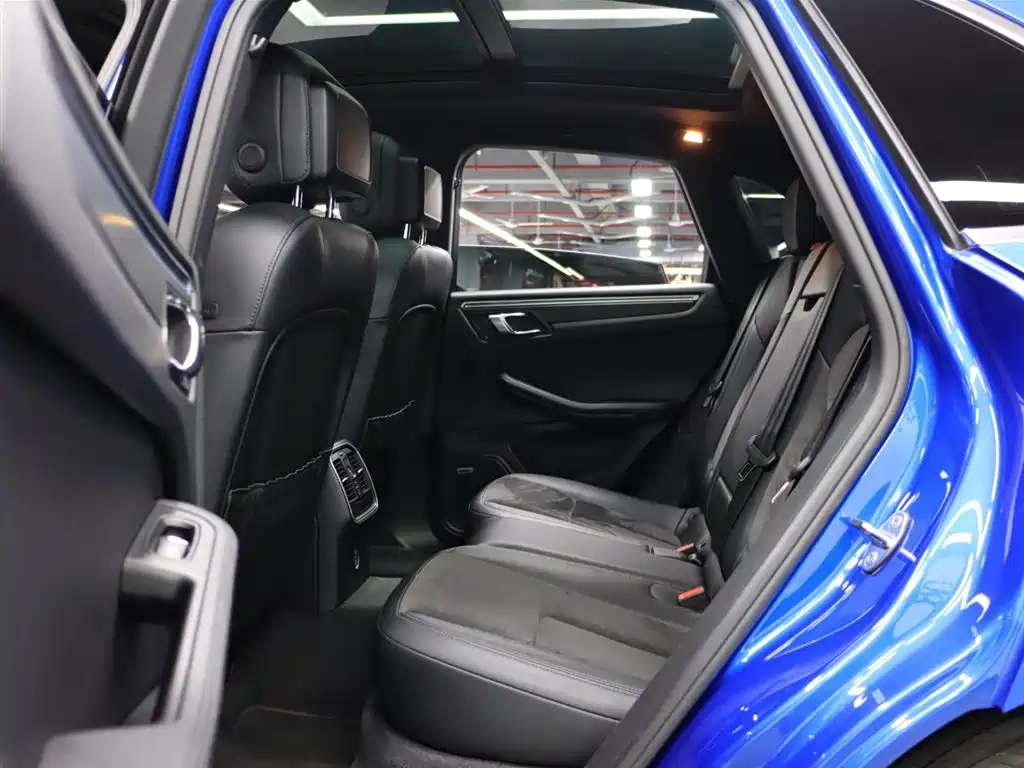 Macan 2017 Macan 2.0T купить на сайте DeffCars