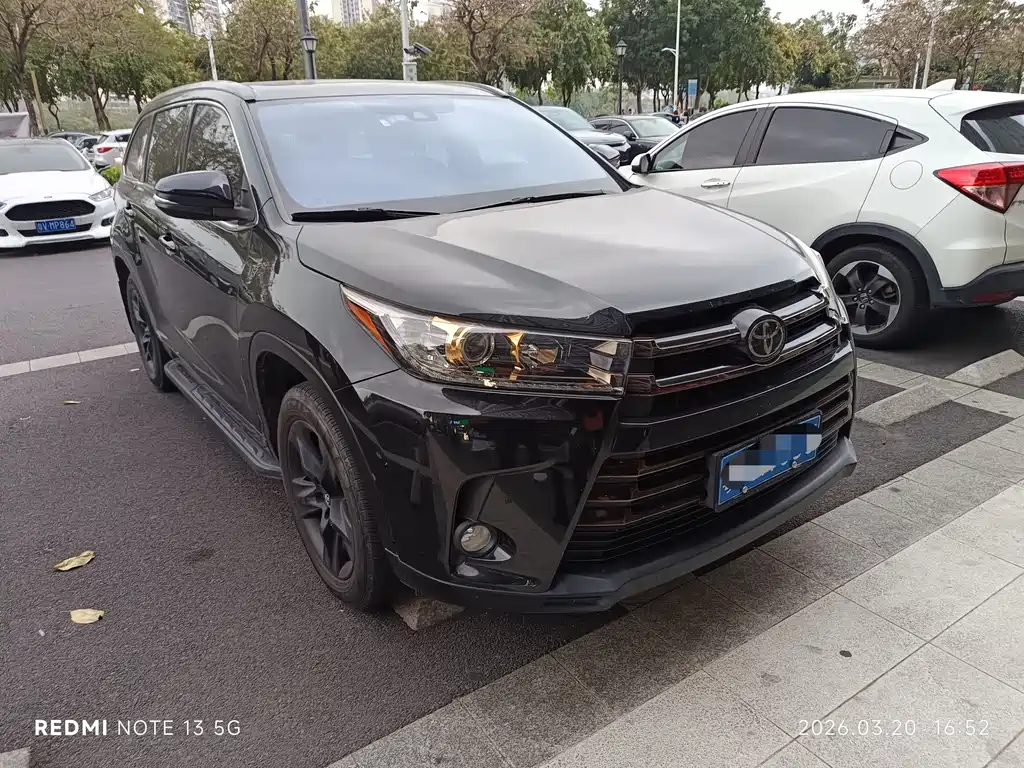 Highlander 2018 2.0T four-wheel drive knight version, 7 seats, National VI купить на сайте DeffCars