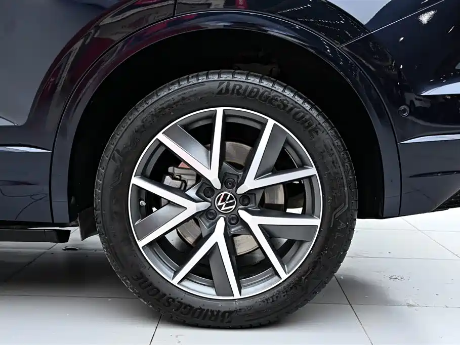 Touareg 2021 3.0TSI Ruixiang Edition Classic Sports Package купить на сайте DeffCars