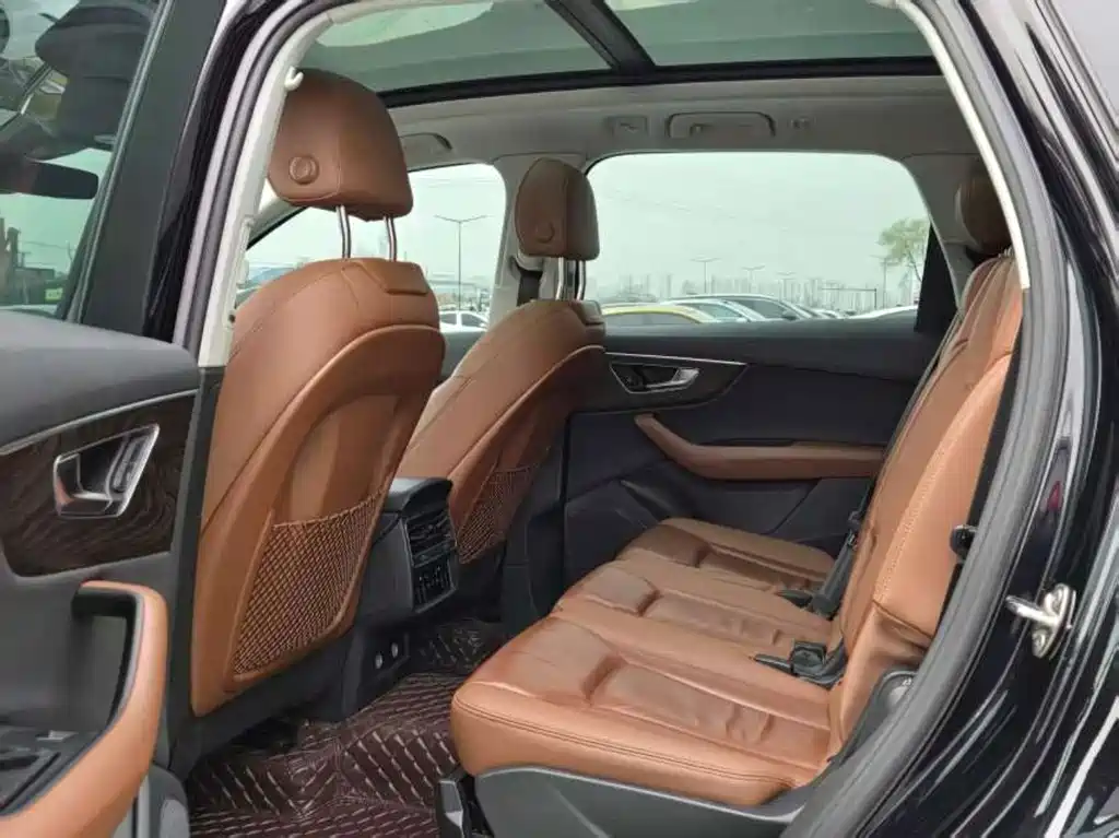 Audi Q7 2021 45 TFSI quattro S line sports купить на сайте DeffCars