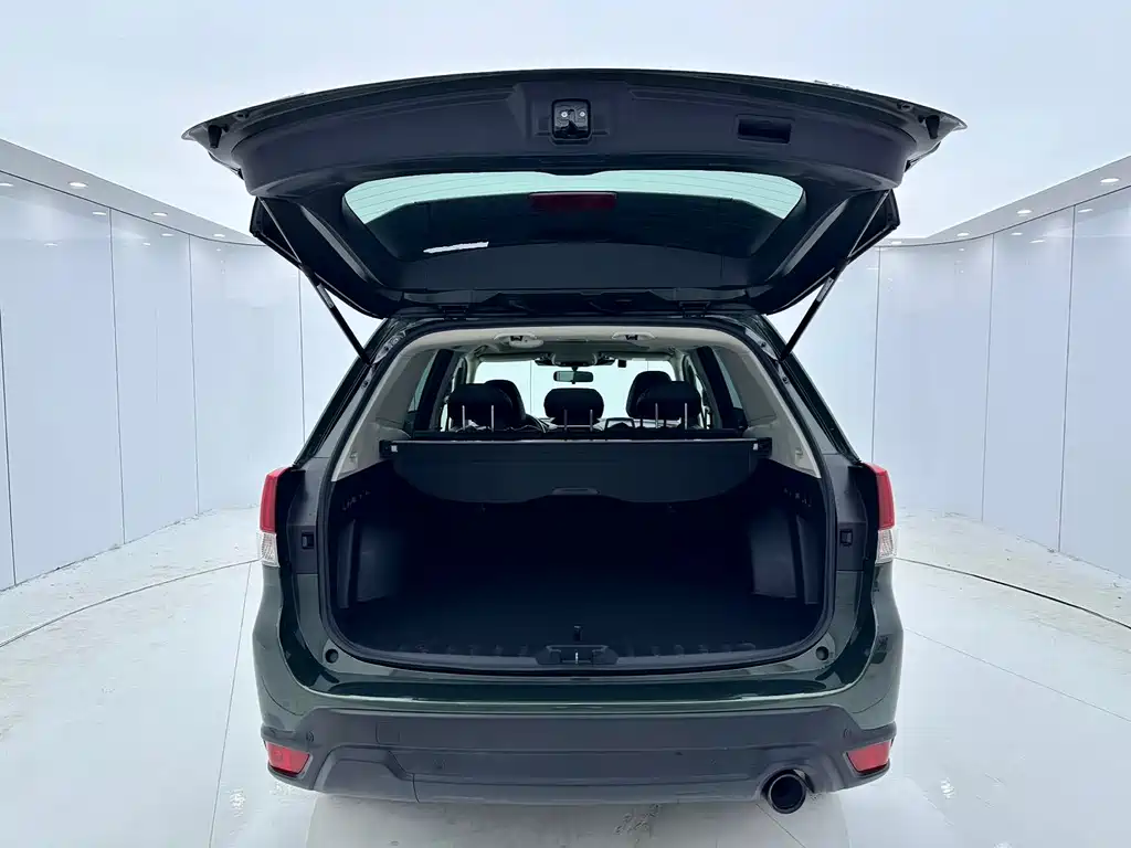 Forester 2022 2.0i AWD Deluxe Edition EyeSight купить на сайте DeffCars