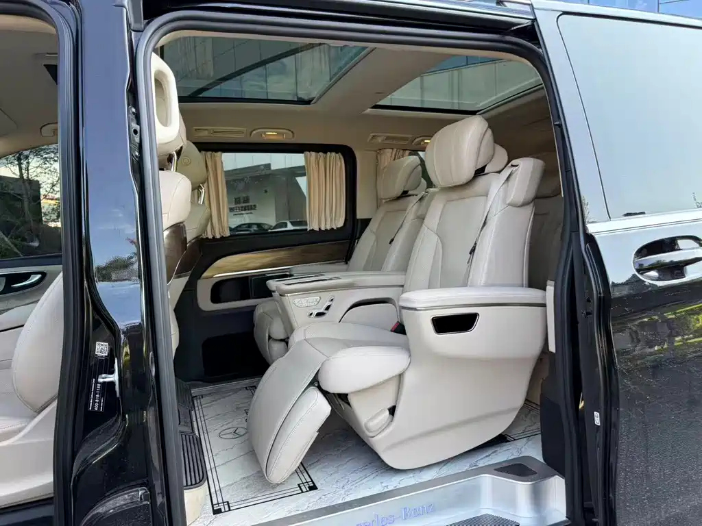 Mercedes-Benz V-Class 2022 V 260 Premium Edition купить на сайте DeffCars