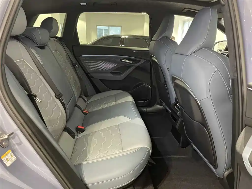 Audi Q6L e-tron 2026 first pilot version купить на сайте DeffCars