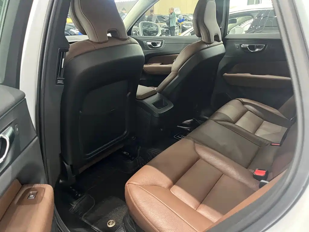Volvo XC60 2019 T5 Four-wheel Drive Smart Edition National VI купить на сайте DeffCars