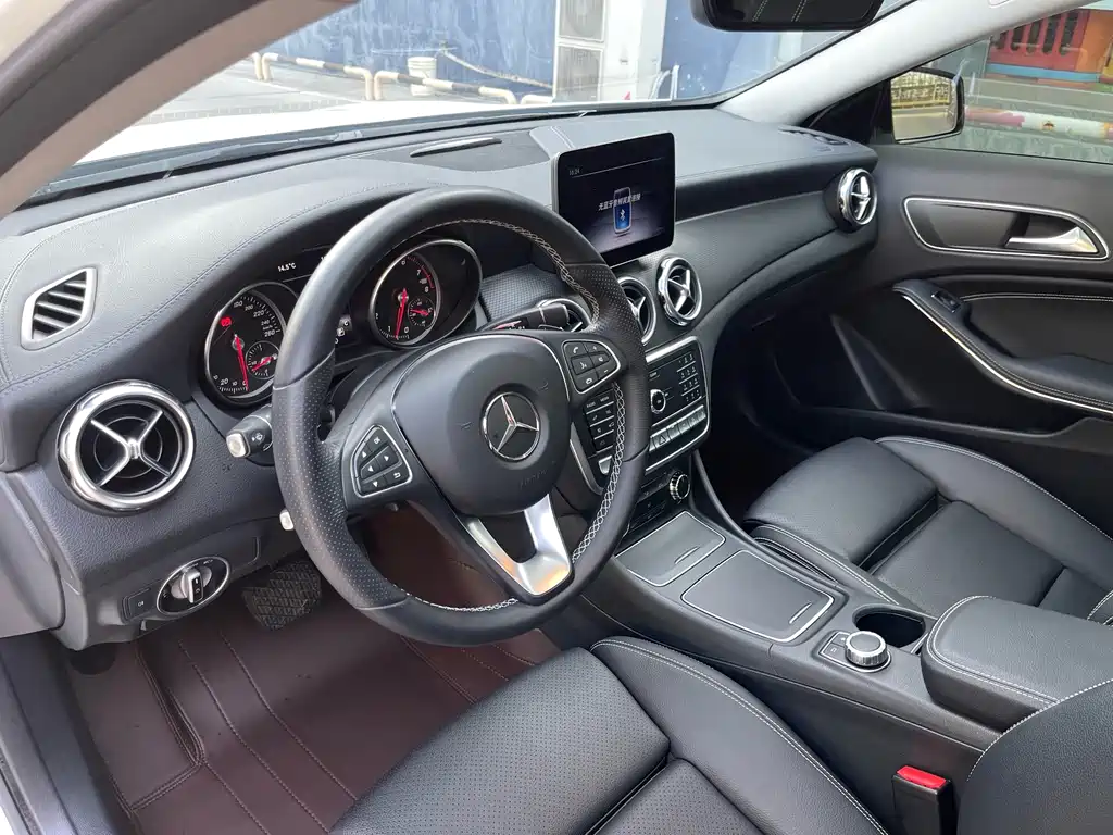 Mercedes-Benz GLA 2018 GLA 220 4MATIC sports model купить на сайте DeffCars