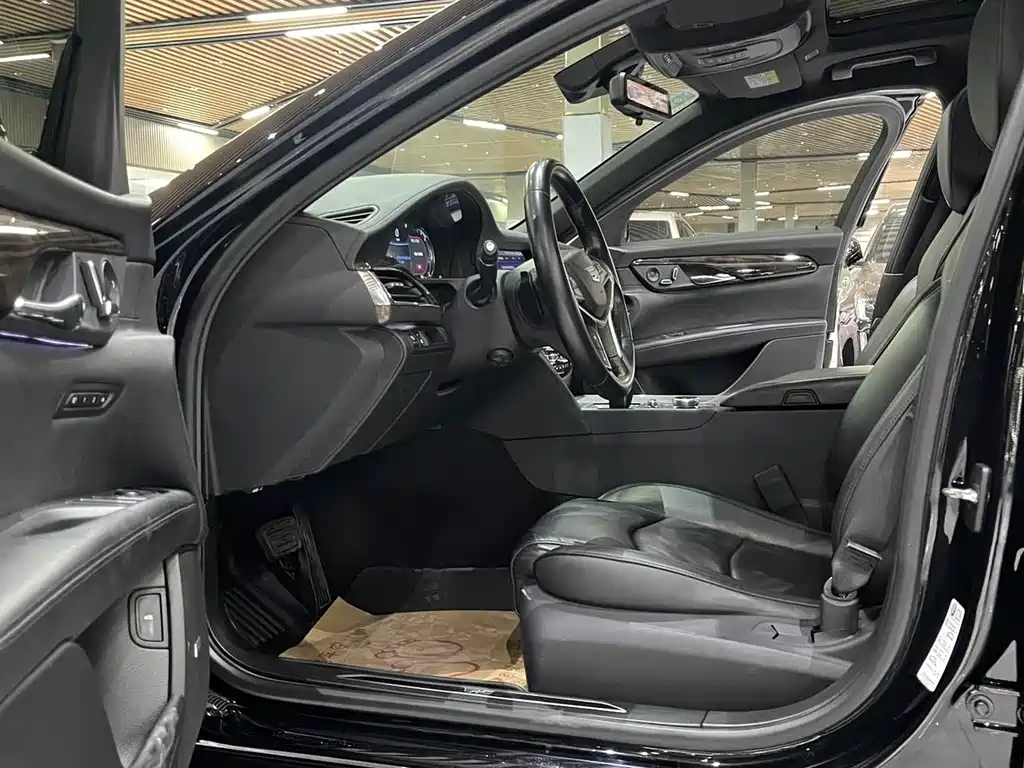 Cadillac CT6 2019 28T luxury model купить на сайте DeffCars