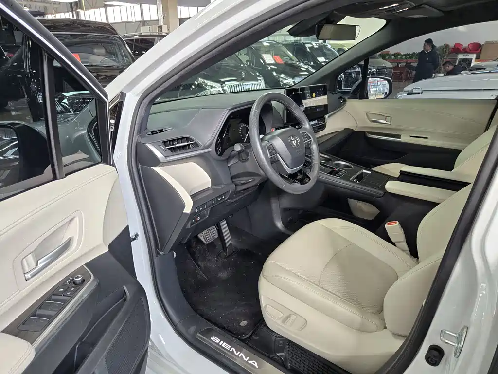 SIENNA 2024 2.5L hybrid four-wheel drive premium version купить на сайте DeffCars