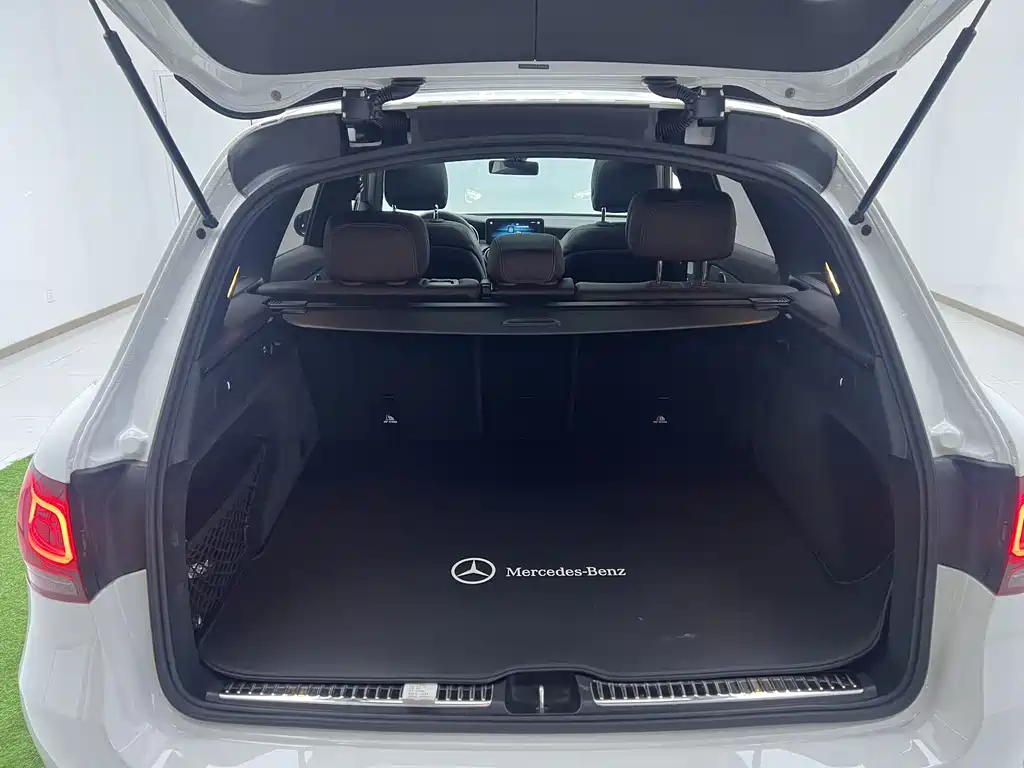 Mercedes-Benz GLC 2022 facelift GLC 260 L 4MATIC dynamic купить на сайте DeffCars