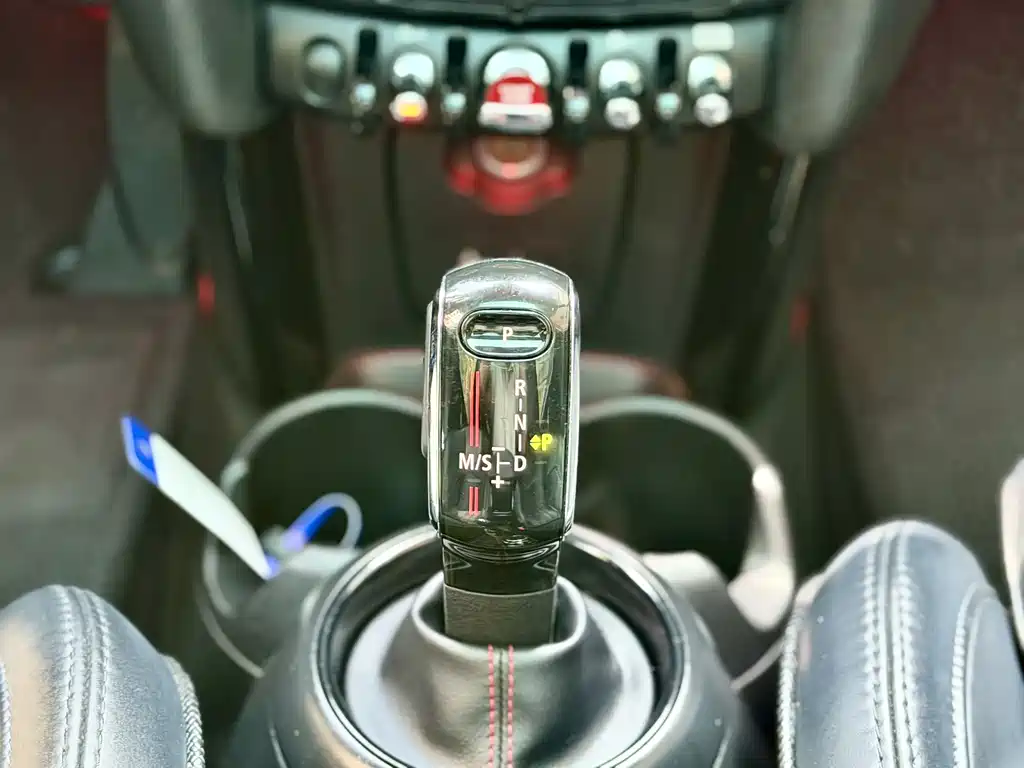 MINI 2018 2.0T COOPER S Artist Five-door Edition купить на сайте DeffCars