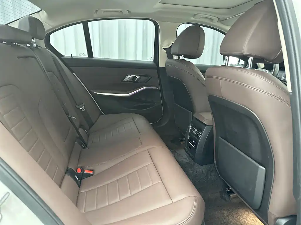 BMW 3 Series 2021 325i M Sports Package купить на сайте DeffCars