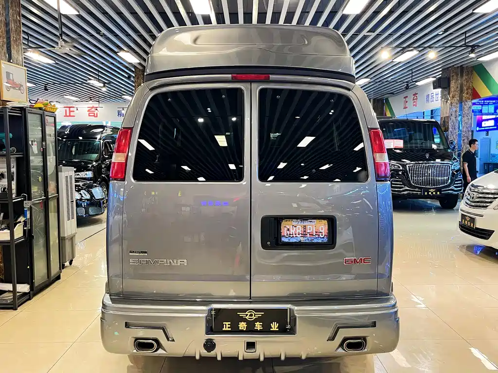 SAVANA 2011 5.3L Business Star 7-seater купить на сайте DeffCars