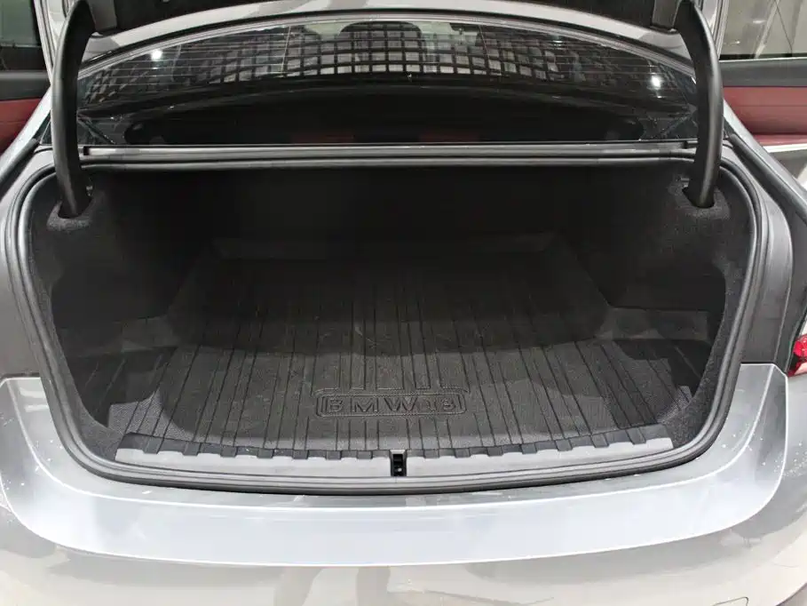 BMW i3 2022 eDrive 35 L купить на сайте DeffCars