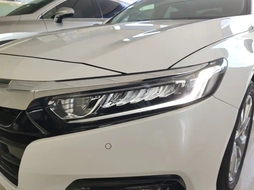 Accord 2018 260TURBO Deluxe Edition National VI купить на сайте DeffCars