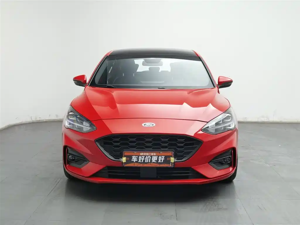 Focus 2021 Hatchback EcoBoost 180 Automatic ST Line купить на сайте DeffCars