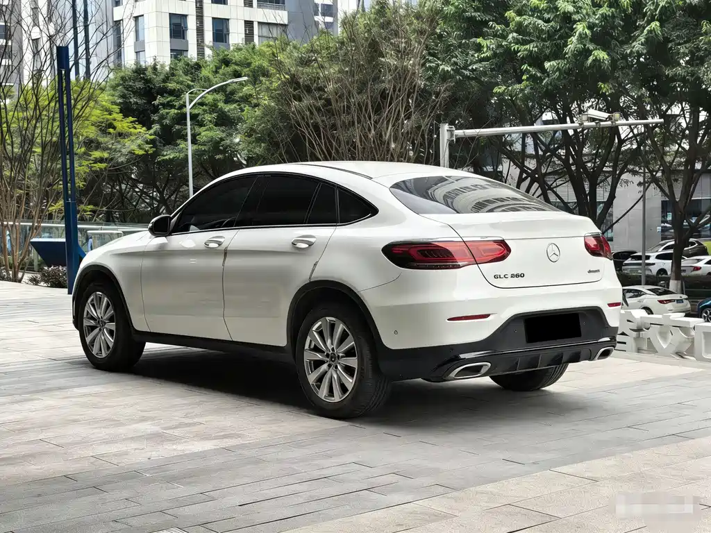 Mercedes-Benz GLC Coupe 2021 GLC 260 4MATIC Coupe SUV купить на сайте DeffCars