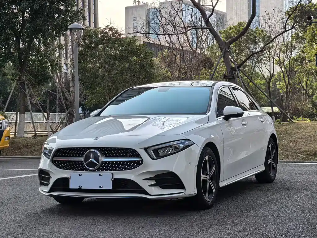 Mercedes-Benz A-Class 2022 A 200 L Sports Sedan Fashionable купить на сайте DeffCars