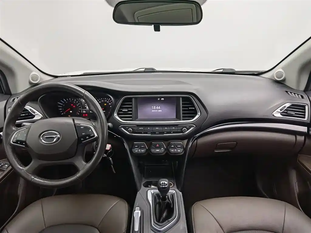 Trumpchi GS4 2017 235T G-DCT 2WD Deluxe Edition купить на сайте DeffCars