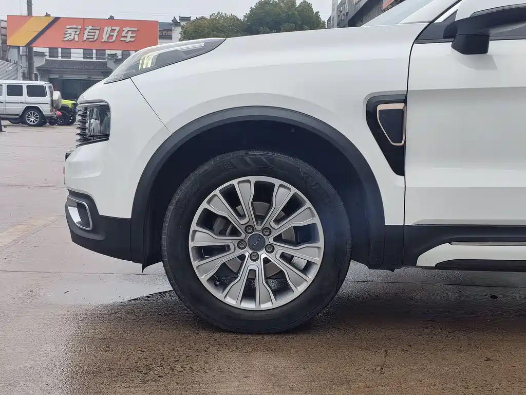 Lynk & Co 01 2017 2.0T two-wheel drive version купить на сайте DeffCars