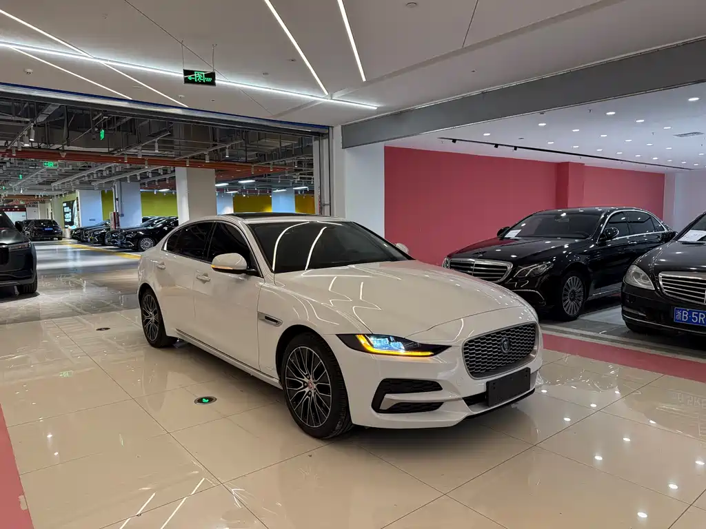 Jaguar XEL 2020 2.0T 200PS R-DYNAMIC Youth Sports Edition купить на сайте DeffCars