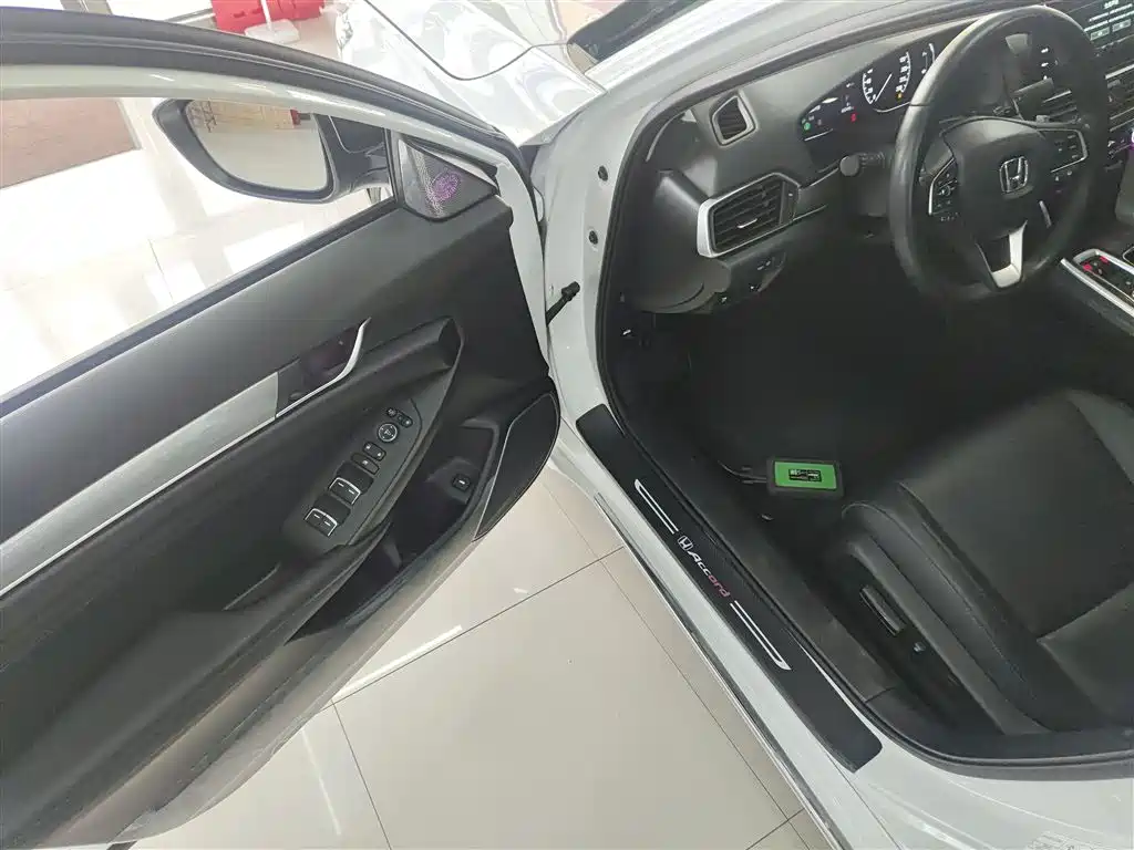 Accord 2022 Sharp Hybrid 2.0L Sharp Collar Edition купить на сайте DeffCars